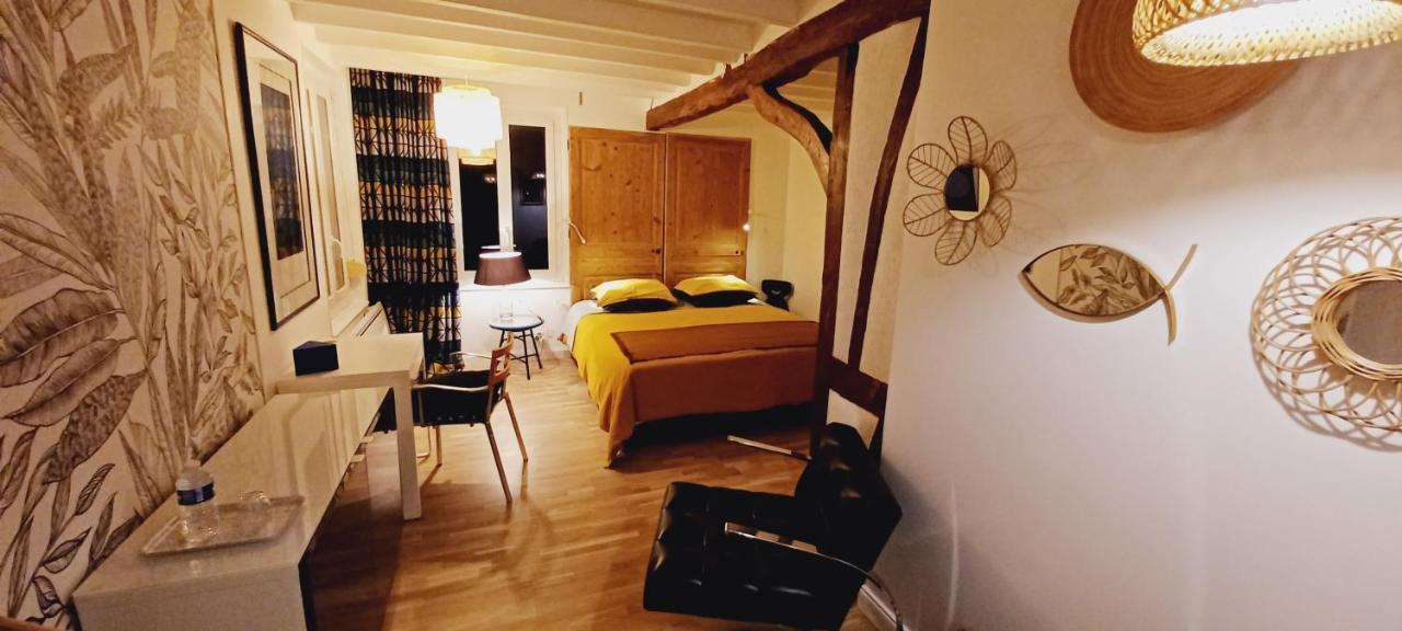 Lin Et L'Hote Preaux Eksteriør bilde